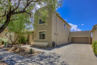 Building Photo - 6028 S Meadow Breeze Dr