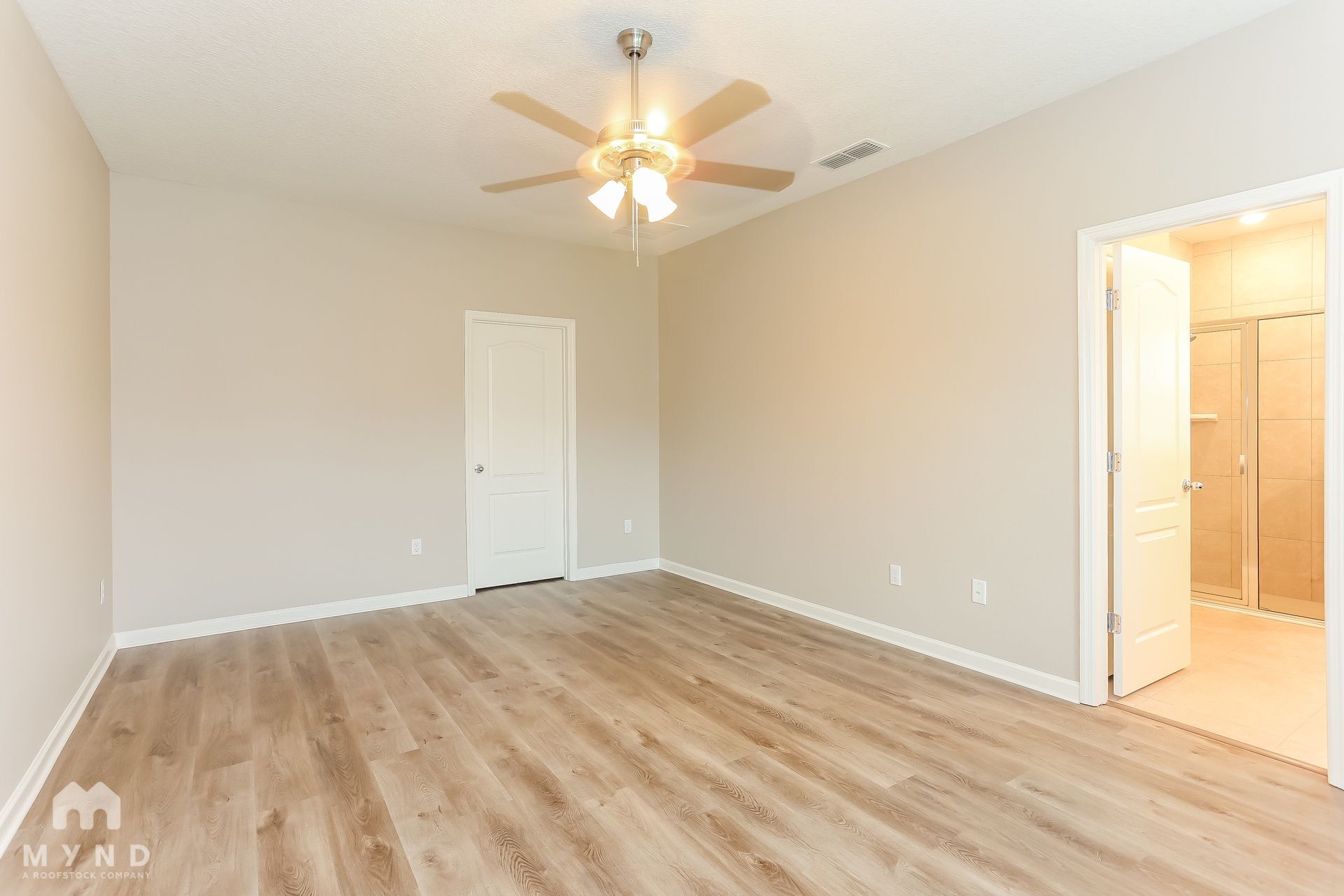 Building Photo - 10925 Haws Ln