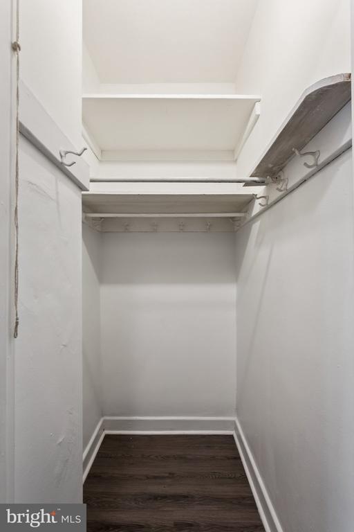 Building Photo - 2031 Locust St