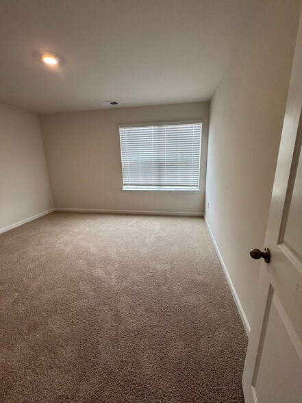 Bedroom 3 - 406 Blue Aspen Dr