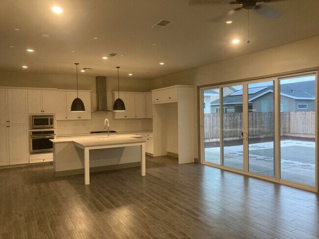 Building Photo - Moraga Single Level Beauty