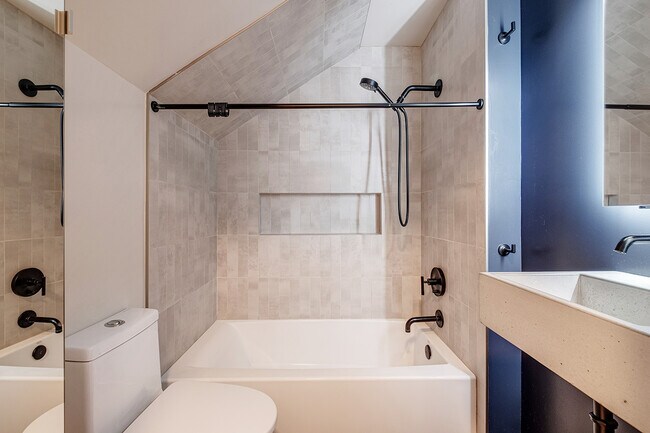 Building Photo - 755 Florida St