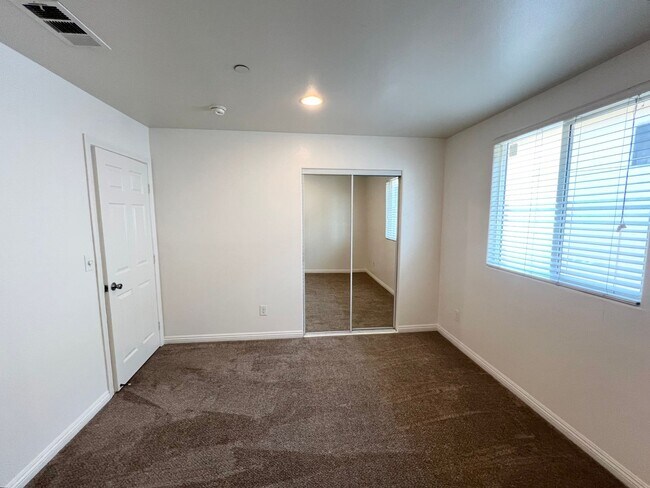 Building Photo - 621-623 W Imperial Hwy