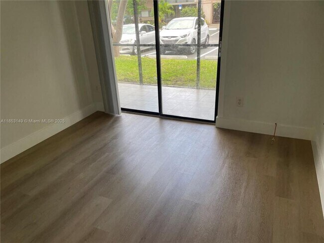 Building Photo - 2 bedroom in North Miami Beach FL 33179