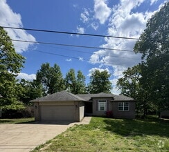 Building Photo - Beautiful Home in Kimberling City
