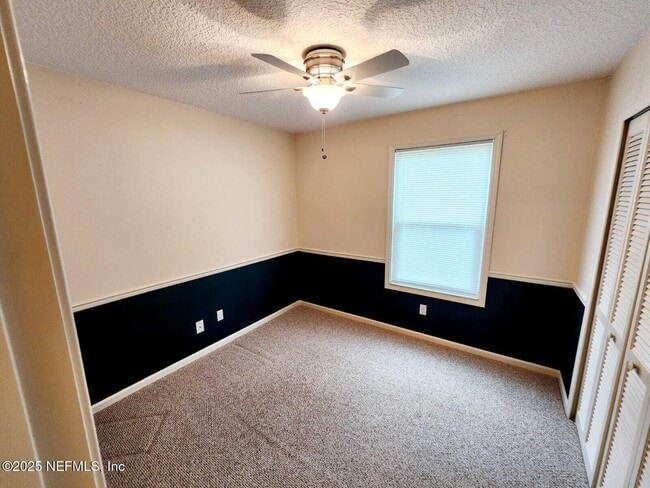Building Photo - 3910 Karissa Ann Pl E