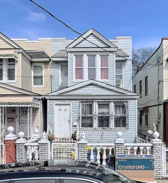 Primary Photo - 10729 104th St