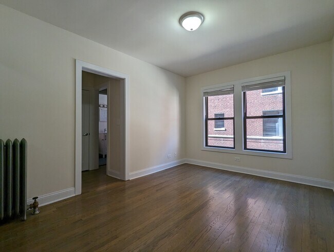 Building Photo - 2641 N Spaulding Ave