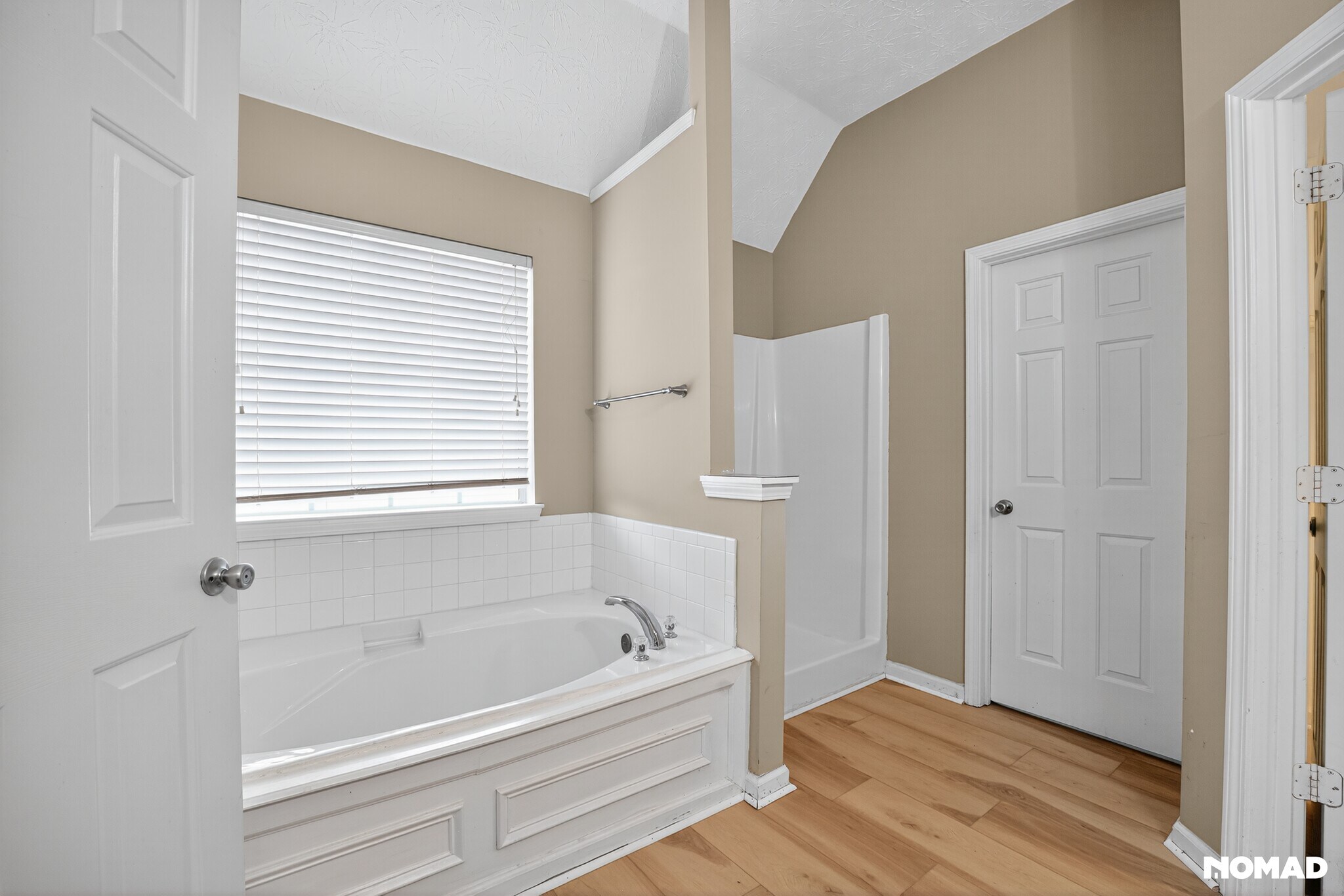 Building Photo - 395 Lamont Ln