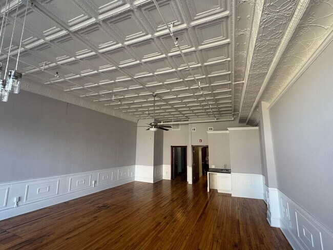Building Photo - 171 Genesee St