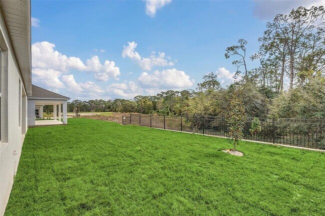 Building Photo - 6306 Lakepine St