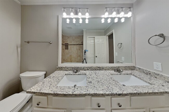 Building Photo - 9322 Bayou Bluff Dr