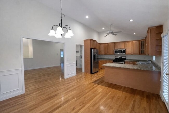 Building Photo - 22 Johns Ave