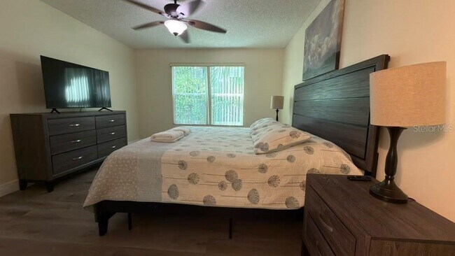 Building Photo - 5003 Laguna Bay Cir