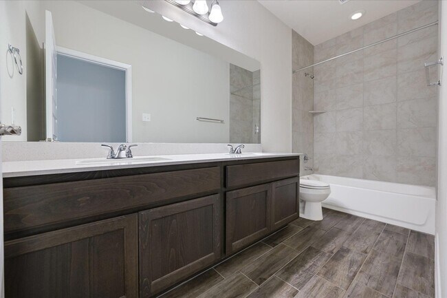 Building Photo - 201 Spiny Lizard Ln