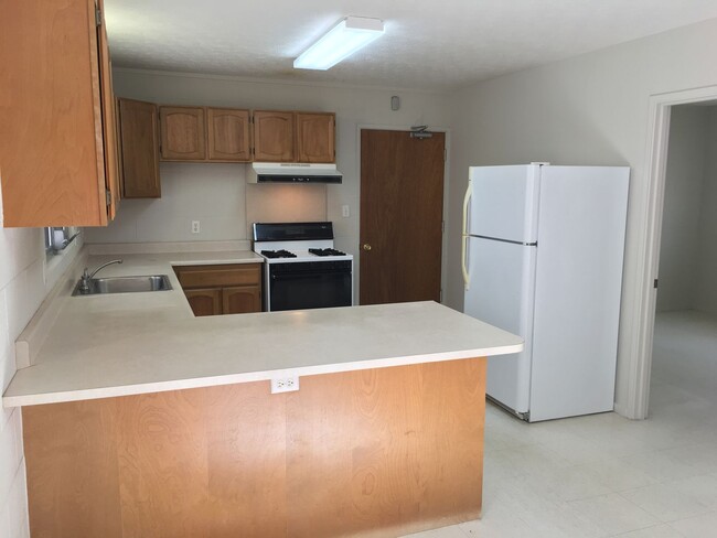 Building Photo - 1703 Puowaina Dr