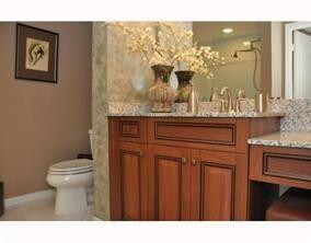 Building Photo - 347 N New River Dr E