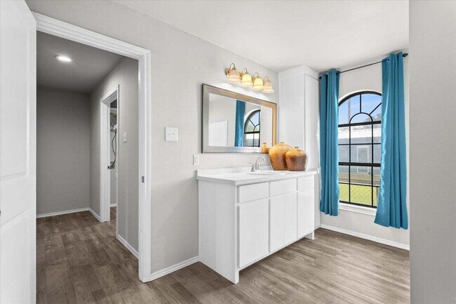 Building Photo - Extra spacious brick home in New Home, TX