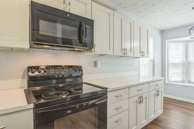 Building Photo - 6047 Red Wolf Pl