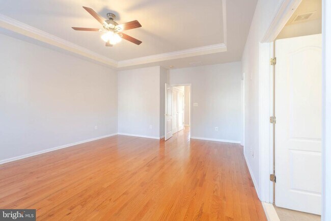 Building Photo - 4631 Carisbrooke Ln