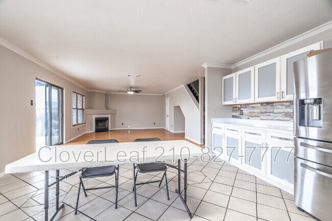 Building Photo - 6203 Lakeview Dr.