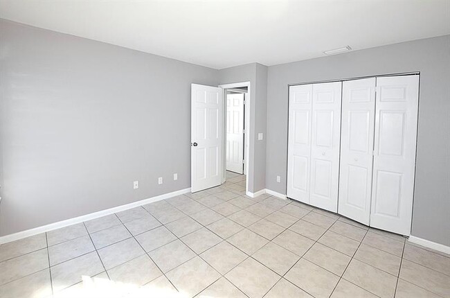 Building Photo - 1543 39th Ave