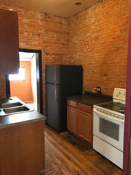 kitchen view - 509 Chestnut St