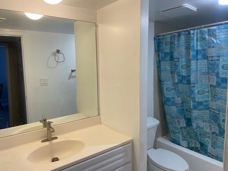 Building Photo - 8659 Greenbelt Rd