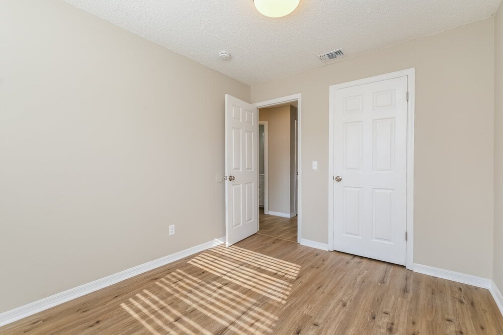 Building Photo - 9715 Little Pond Way