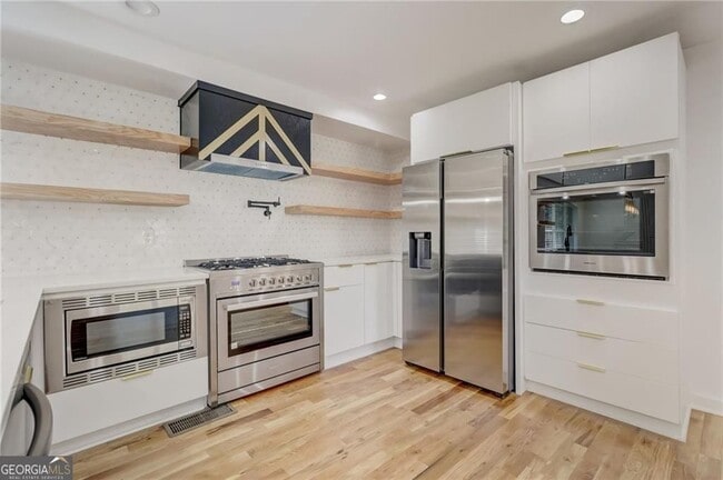 Building Photo - 3202 Kingsdale Dr SW