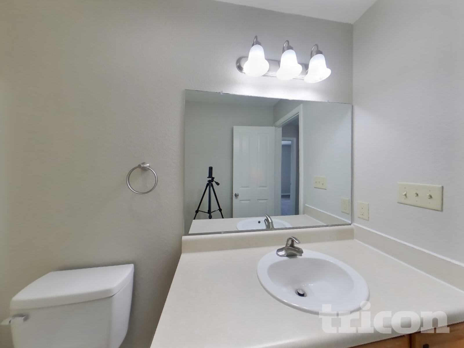 Building Photo - 7260 Kidwell Dr
