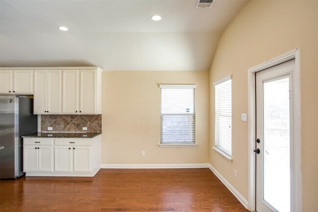 Building Photo - 1721 Elaina Loop