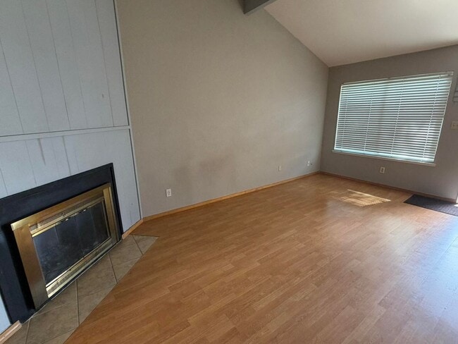 Building Photo - 3731-3733 Scallop Court