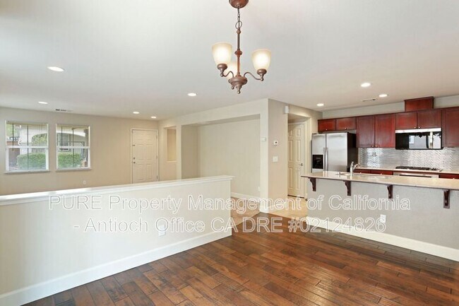 Building Photo - 60 Xena Court