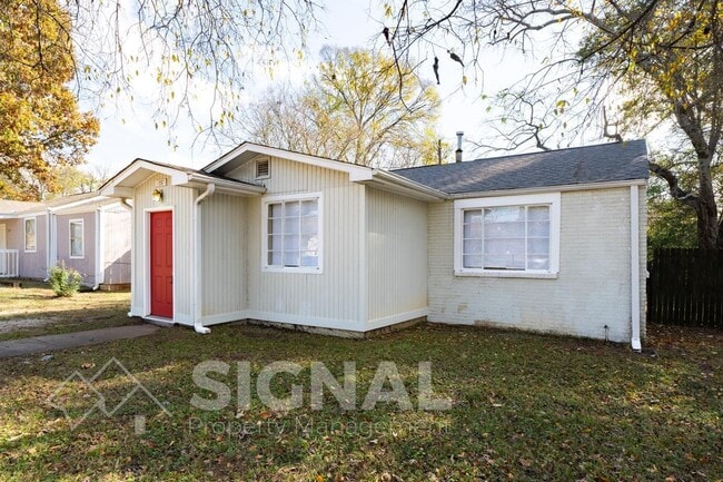 Primary Photo - 1337 Woodward Rd