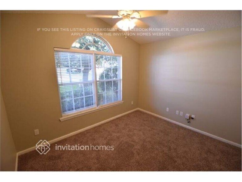 Building Photo - 3525 Live Oak Hollow Dr