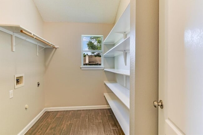 Building Photo - 1303 Crossvine Way