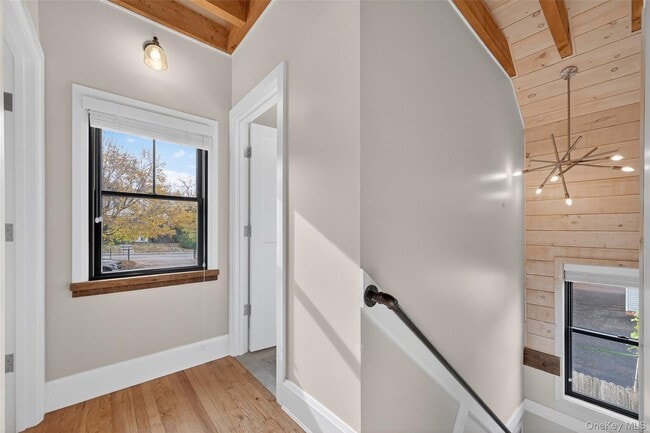 Building Photo - 52 Ackerman St