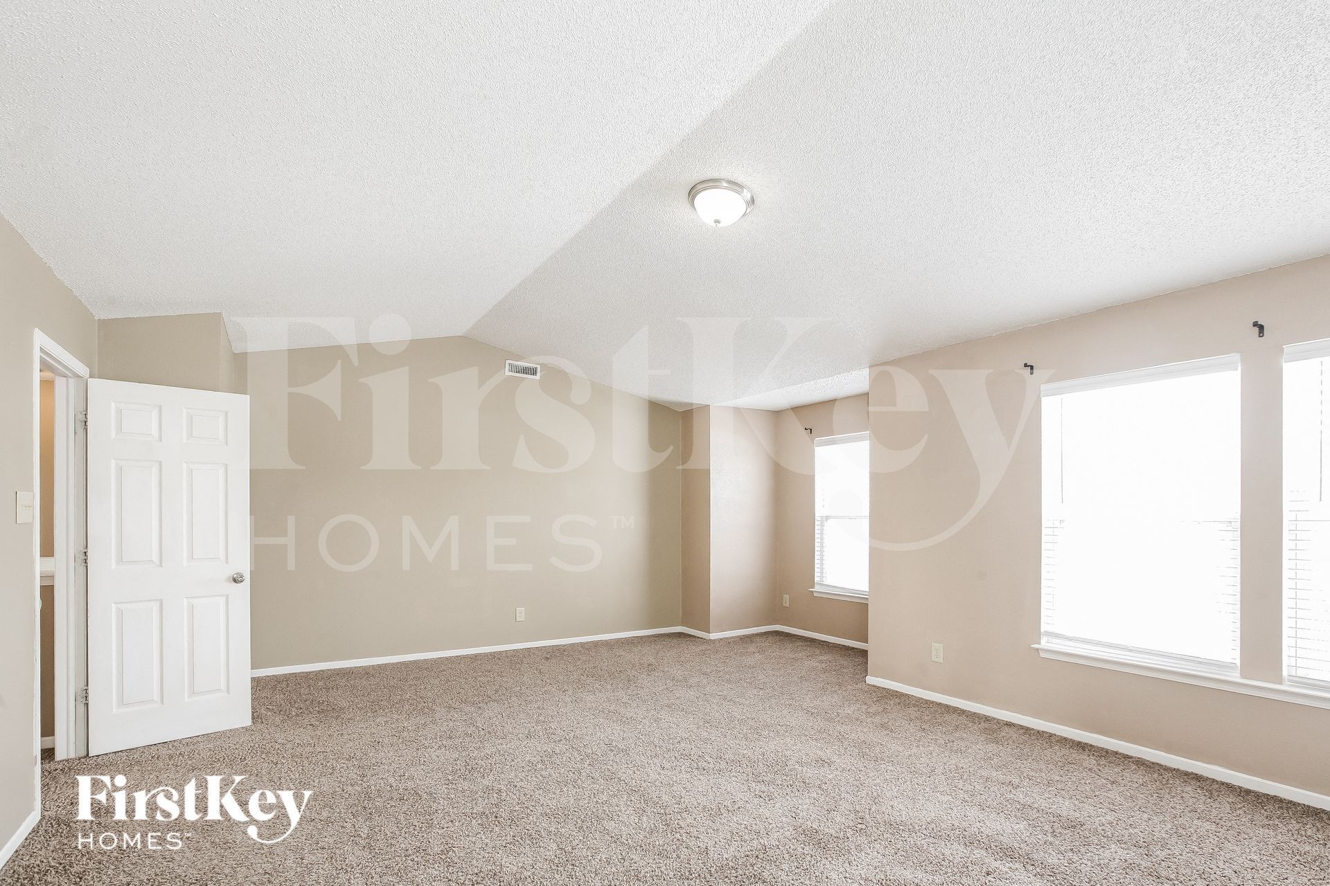 Building Photo - 10019 Olympic Cir