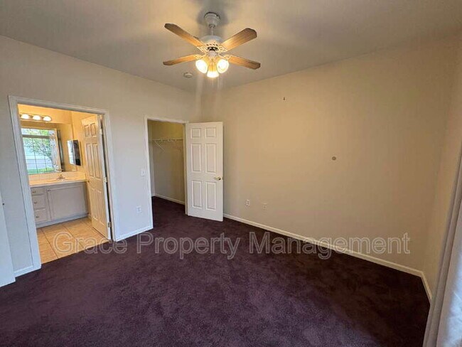 Building Photo - 7440 S Blackhawk St