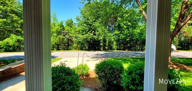 Building Photo - 5932 Hollow Wood Ct