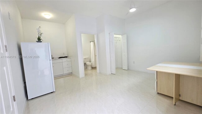 Building Photo - 14552 SW 158th Ct