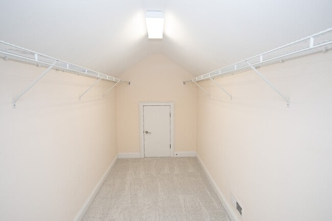 Building Photo - 856 Harborside Ln