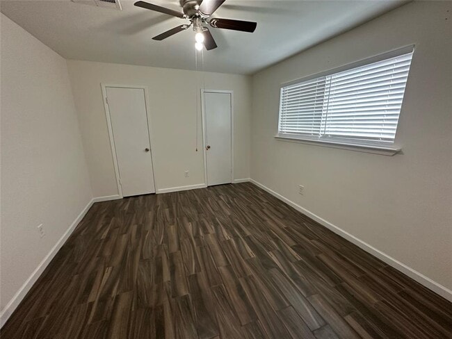Building Photo - 11019 Willwood Dr