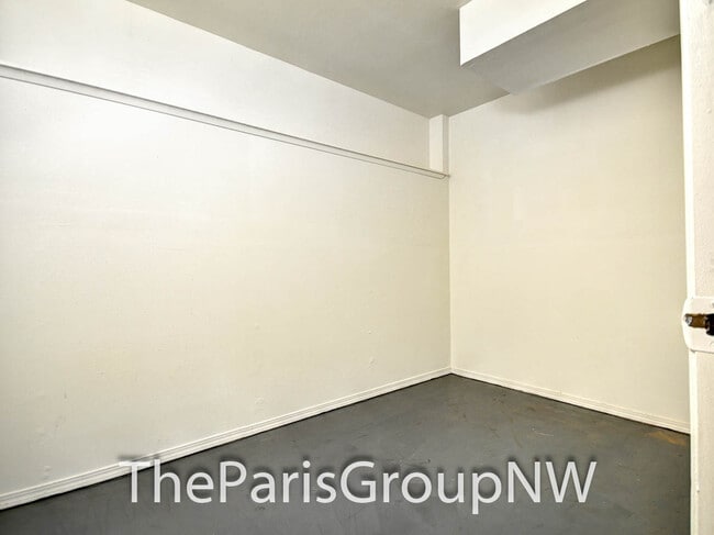 Building Photo - Beautiful 1622sf Kirkland Townhome