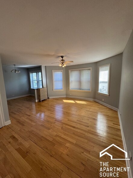 Building Photo - 2901 N Kolmar Ave