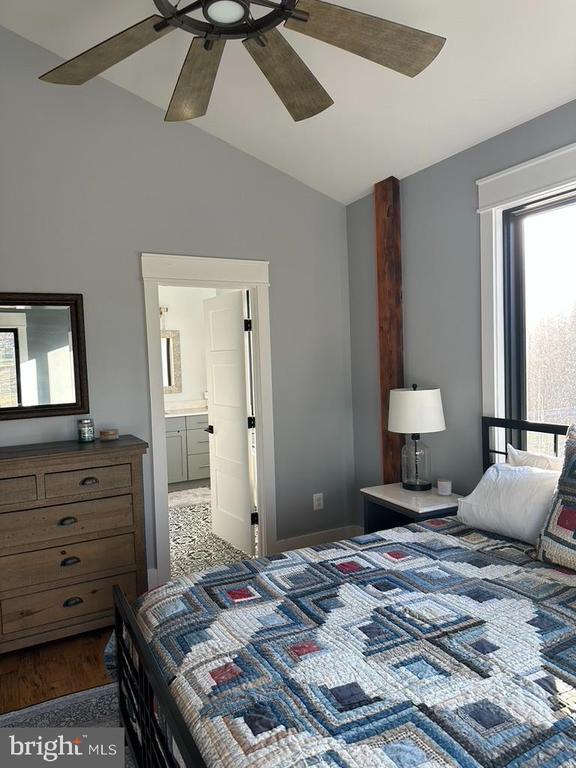 Building Photo - 22887 Hopeful Ln