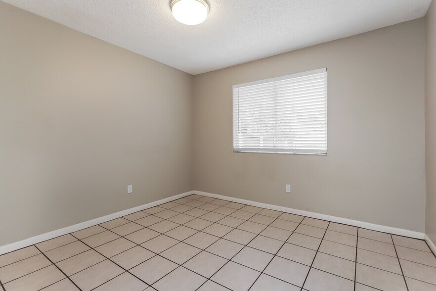 Building Photo - 10201 Evening Trail Dr
