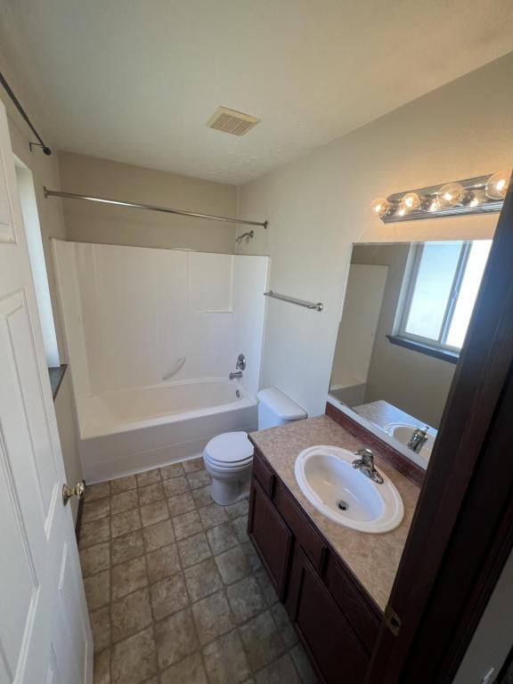 Building Photo - 497 N Brushwood Ct