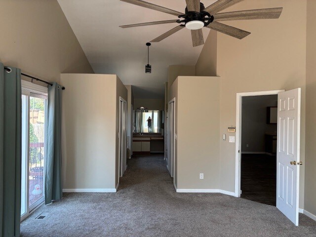 Building Photo - 6650 Holt Dr